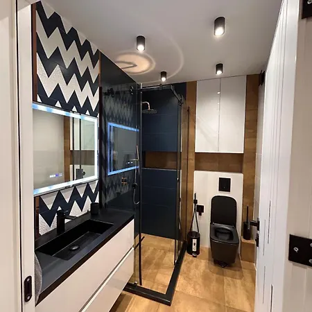 Blue Iris, 2br, Stunning Views, Jacuzzi And Workspace Daire Sofya