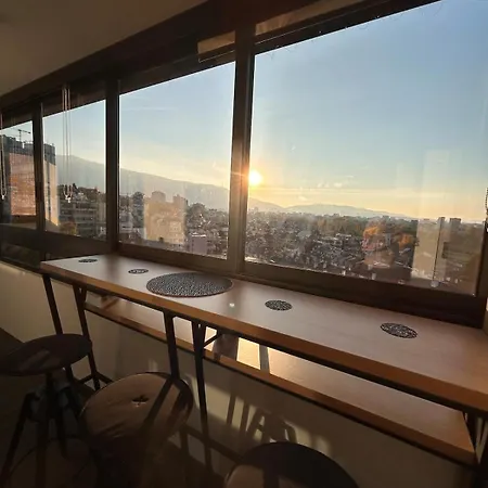 Blue Iris, 2br, Stunning Views, Jacuzzi And Workspace * София