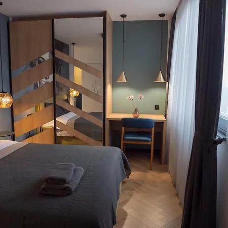 Blue Iris, 2br, Stunning Views, Jacuzzi And Workspace Апартаменты *