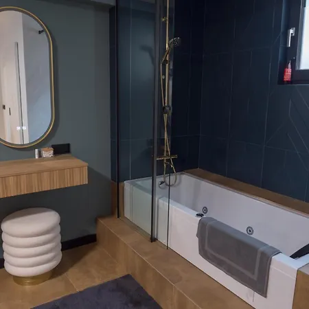 Appartement Blue Iris, 2br, Stunning Views, Jacuzzi And Workspace *