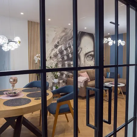 Blue Iris, 2br, Stunning Views, Jacuzzi And Workspace Sofia