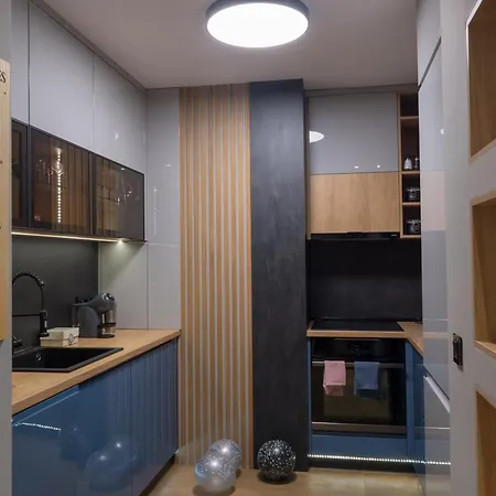 Blue Iris, 2br, Stunning Views, Jacuzzi And Workspace * صوفيا