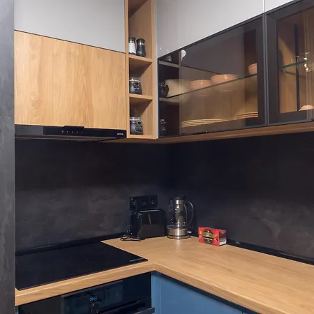 Blue Iris, 2br, Stunning Views, Jacuzzi And Workspace *